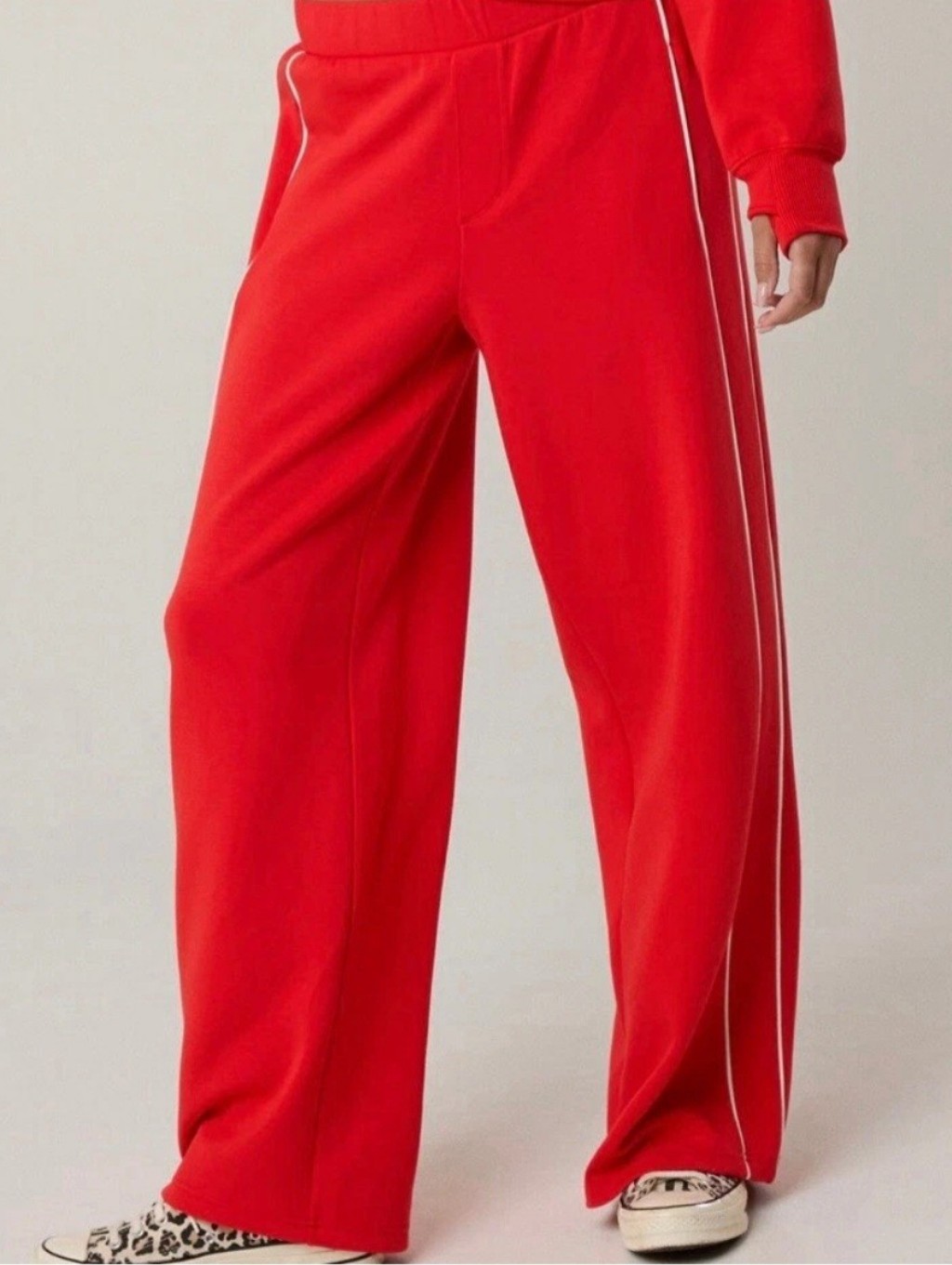Offline By Aerie Wide-Leg Joggers Red With White Piping Athleisure Lounge Small